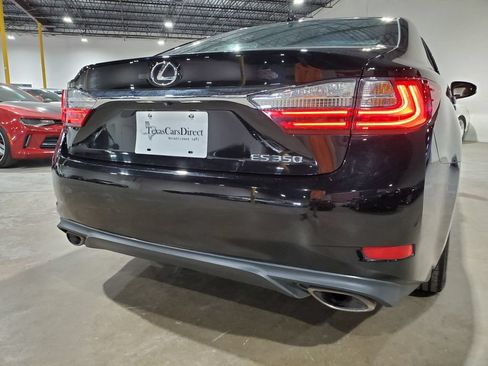 Used 2017 Lexus ES 350 w/ Accessory Package FWD image 43