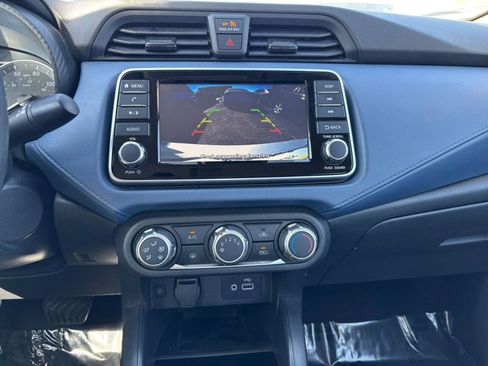 Used 2025 Nissan Versa SV FWD image 17