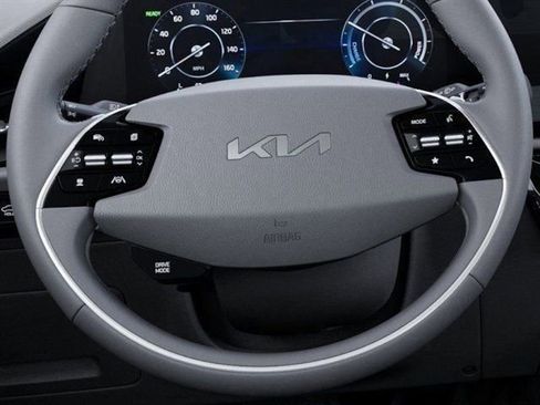 New 2026 Kia Niro Wind FWD image 22