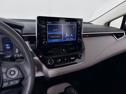 Used 2020 Toyota Corolla LE FWD image 15