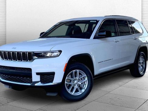 New 2026 Jeep Grand Cherokee L Laredo AWD/4WD image 2