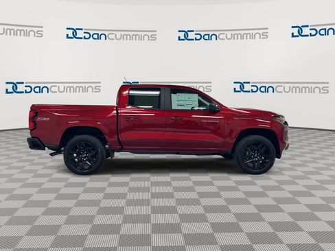 Used 2025 Chevrolet Colorado Z71 w/ Z71 Convenience Package 2 AWD/4WD image 9