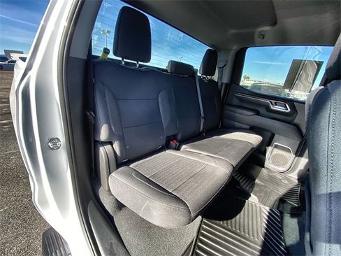 Used 2025 Chevrolet Silverado 1500 LT image 18