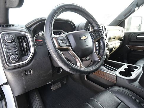 Used 2022 Chevrolet Silverado 2500 High Country w/ Safety Package II image 12