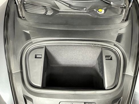 Used 2020 Porsche Taycan Turbo image 30