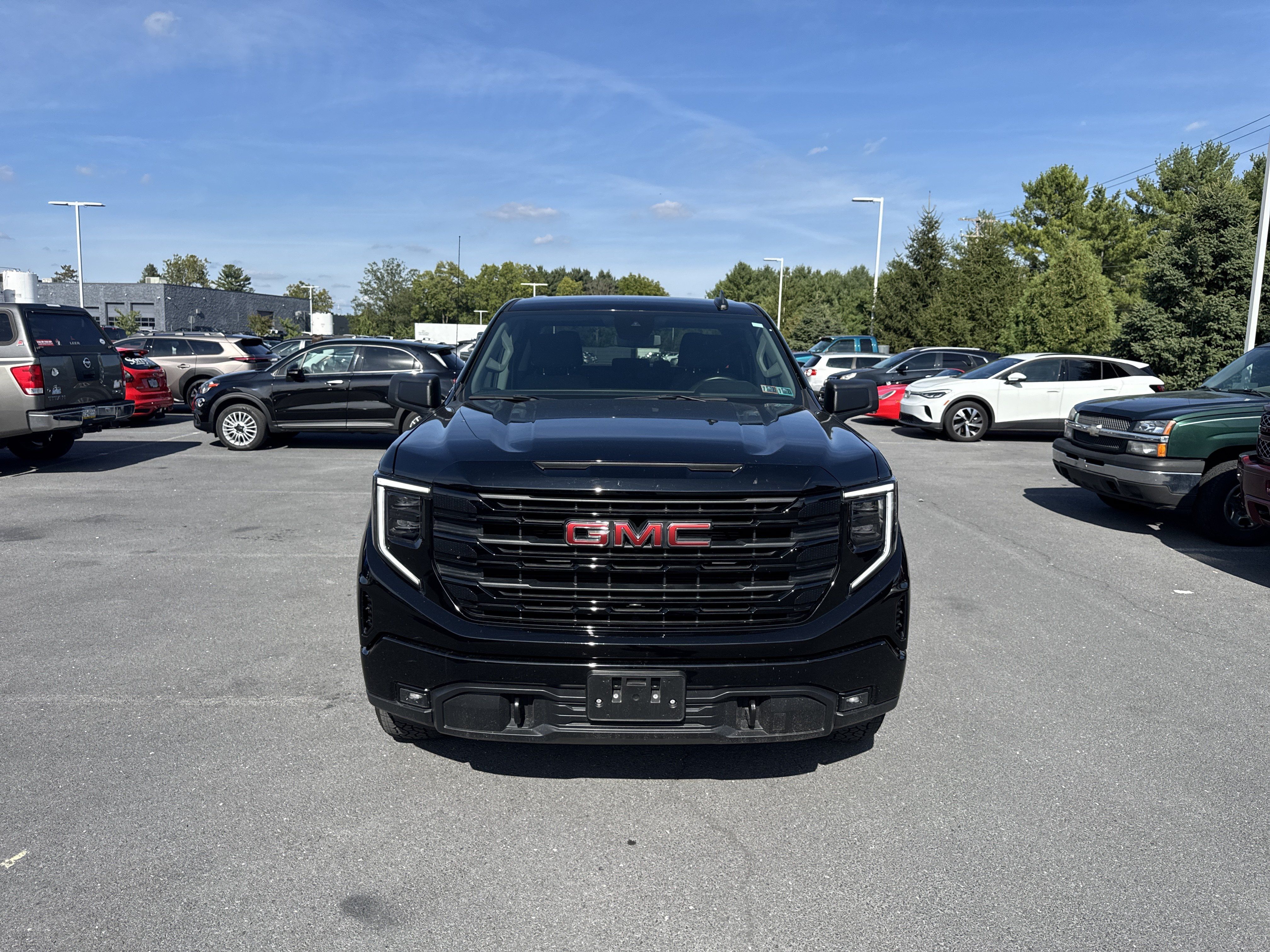 Used 2025 GMC Sierra 1500 Elevation w/ X31 Off-Road Package AWD/4WD image 29