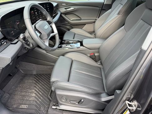 Certified 2025 Audi Q6 e-tron Premium Plus w/ Premium Plus image 23