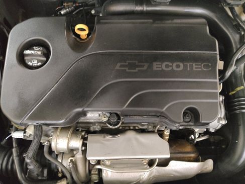 Used 2017 Chevrolet Cruze LS FWD image 30