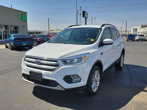 Used 2018 Ford Escape SE image 6
