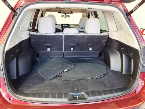 Used 2023 Subaru Forester Premium image 6