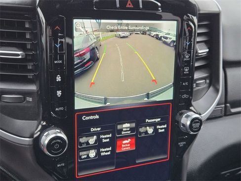 Used 2021 RAM 1500 Big Horn image 15