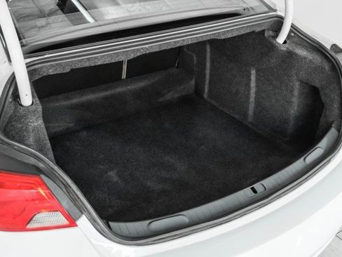 Used 2018 Chevrolet Impala LT image 53