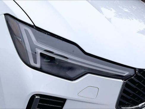 New 2026 Volvo XC90 B6 Plus w/ Protection Package Premier image 33