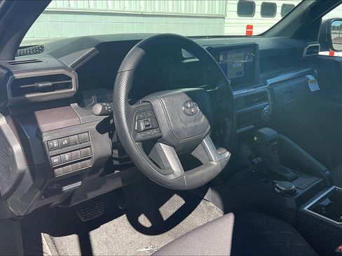 New 2025 Toyota Tacoma SR5 image 7