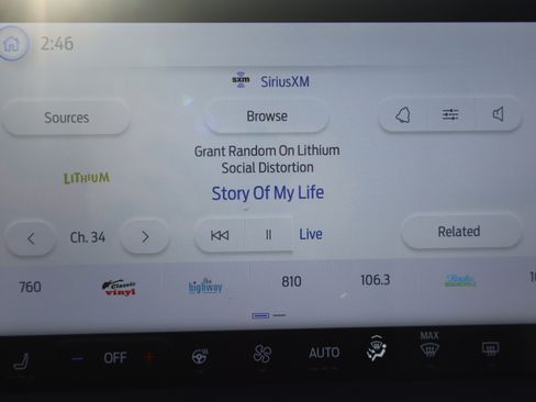 Used 2023 Ford Escape Active w/ Tech Pack #2 image 18