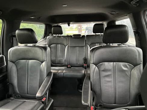 Certified 2024 Jeep Wagoneer Series II AWD/4WD image 7
