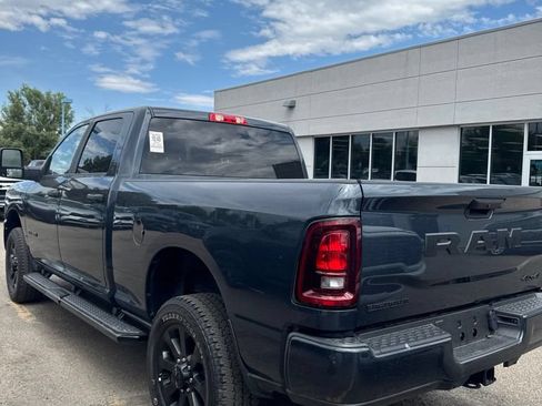 Used 2025 RAM 2500 Big Horn AWD/4WD image 2