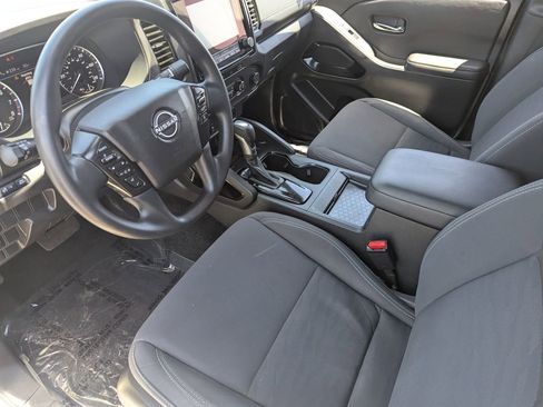 Certified 2023 Nissan Frontier SV w/ Midnight Edition Package RWD image 18