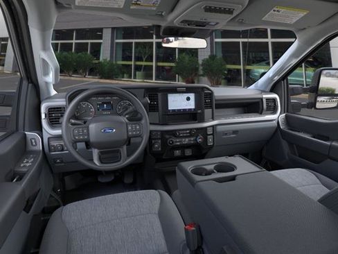 New 2026 Ford F250 XL AWD/4WD image 9