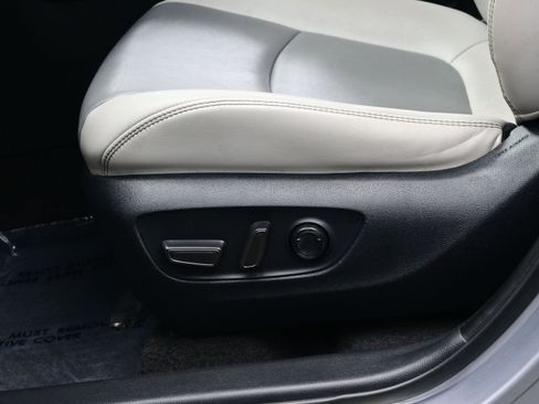 Used 2022 Toyota RAV4 XLE Premium AWD/4WD image 11