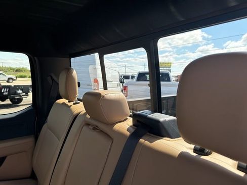 Used 2022 Ford F150 Lariat image 36