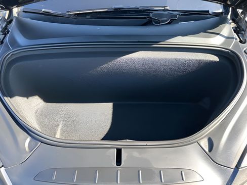 Used 2021 Tesla Model X Long Range image 37