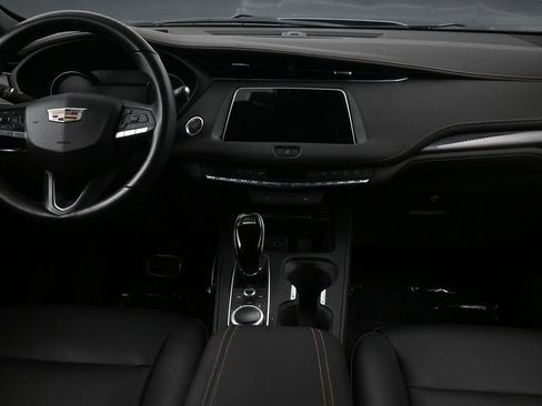 Certified 2023 Cadillac XT4 Sport FWD image 5