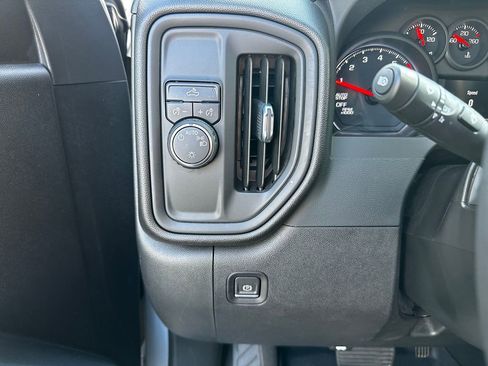 Used 2022 Chevrolet Silverado 1500 Custom image 57