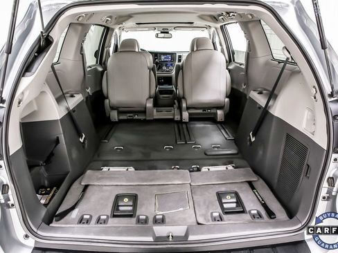 Used 2020 Toyota Sienna XLE image 39