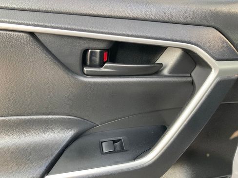 Certified 2025 Toyota RAV4 LE FWD image 12
