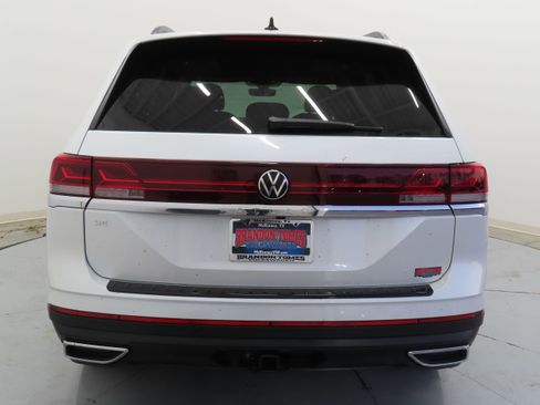 New 2026 Volkswagen Atlas SE image 5