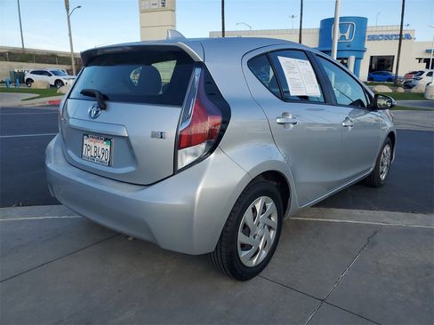 Used 2015 Toyota Prius C Four image 5