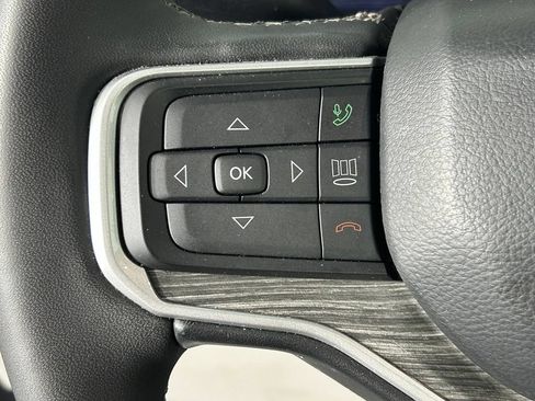 Used 2022 Jeep Wagoneer Series III AWD/4WD image 29