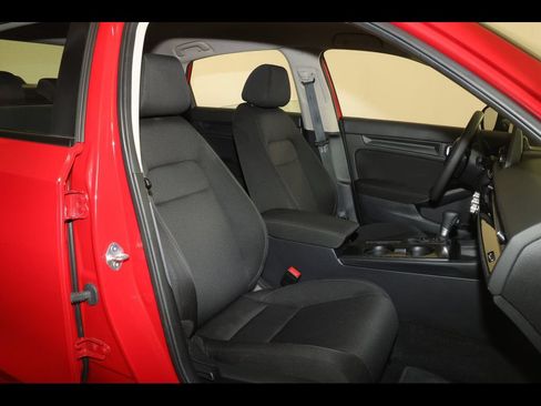 Used 2025 Honda Civic LX image 28