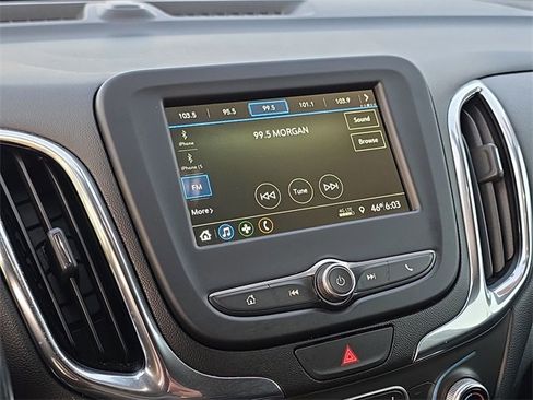 Used 2019 Chevrolet Equinox LT image 16