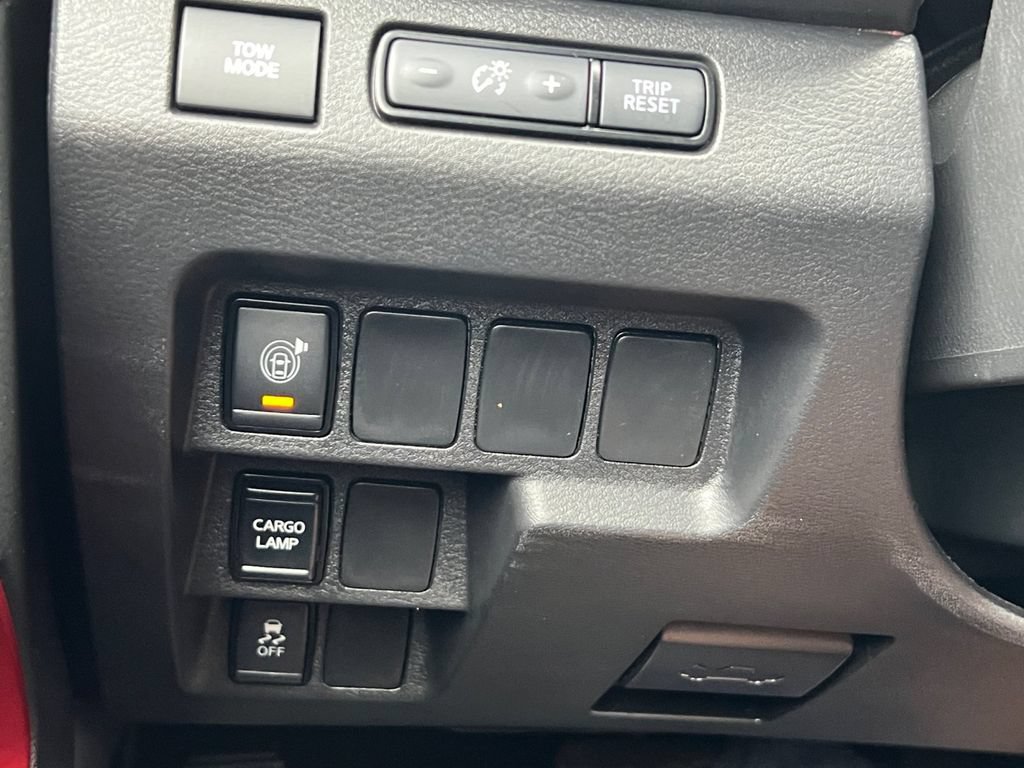 Certified 2025 Nissan Frontier Pro-X RWD image 4
