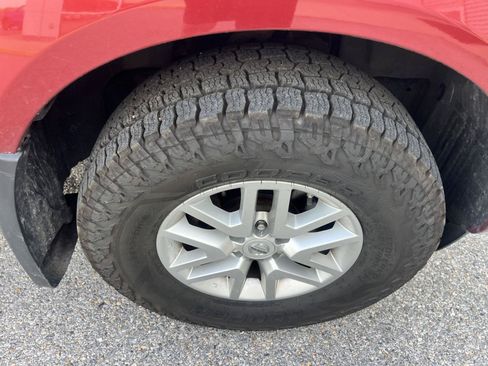 Used 2016 Nissan Frontier SV AWD/4WD image 9