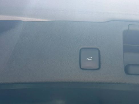 Used 2021 Ford Escape SEL w/ Technology Package FWD image 15