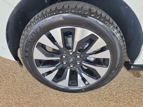 New 2025 Ford Expedition Platinum w/ Driver's Package image 49