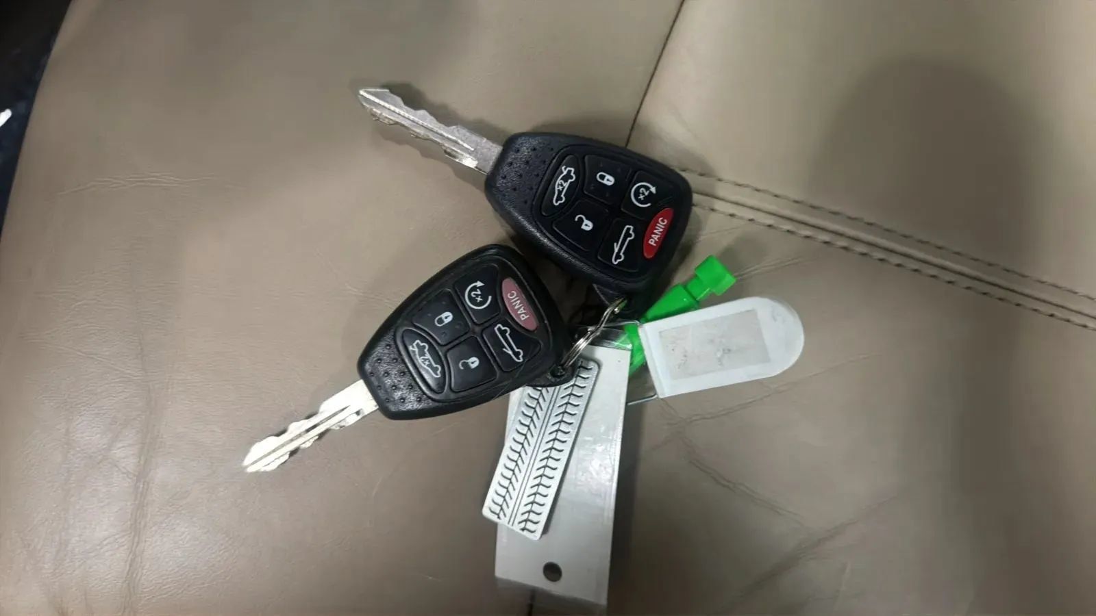 Used 2013 Chrysler 200 Limited FWD image 28