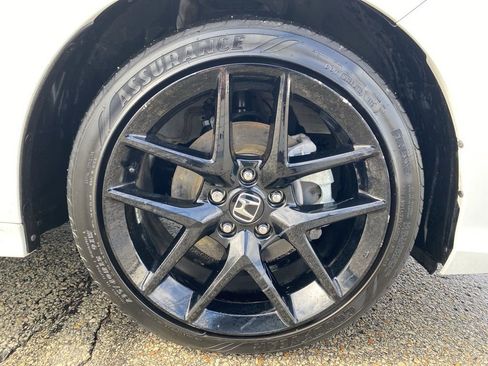 Used 2025 Honda Civic Sport image 9