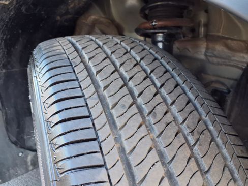 Used 2025 Nissan Kicks Play S image 31