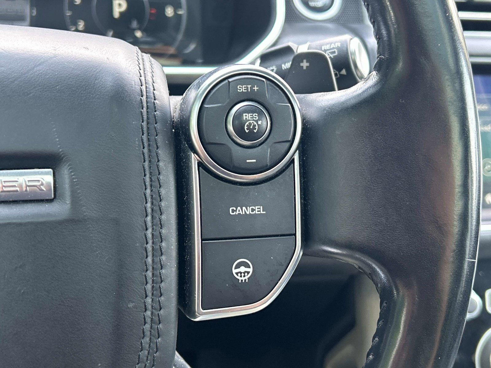 Used 2017 Land Rover Range Rover HSE AWD/4WD image 29