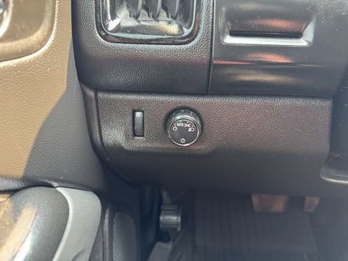 Used 2019 Chevrolet Colorado LT image 27