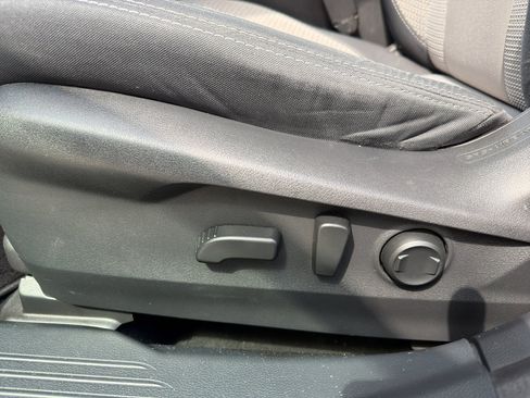 Used 2022 Subaru Outback Premium image 15