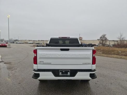 Used 2021 Chevrolet Silverado 1500 Custom image 6