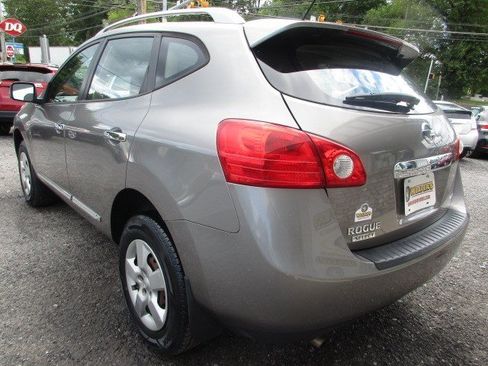 Used 2015 Nissan Rogue S w/ Convenience Package AWD/4WD image 6