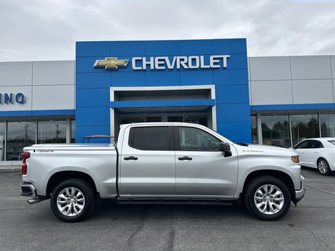 Certified 2019 Chevrolet Silverado 1500 Custom w/ Custom Value Package AWD/4WD image 1
