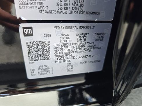 Certified 2025 Chevrolet Silverado 1500 High Country w/ Midnight Edition AWD/4WD image 33