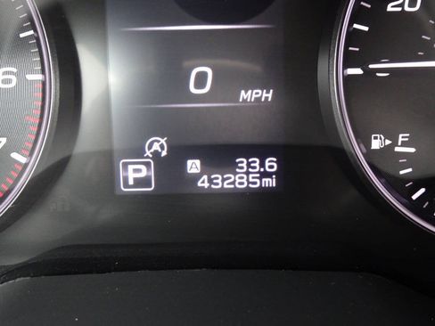 Used 2024 Subaru Outback Premium AWD/4WD image 19
